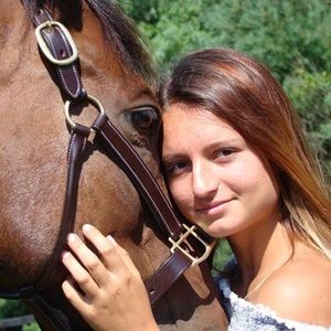 Meet your Posher, Alyssa